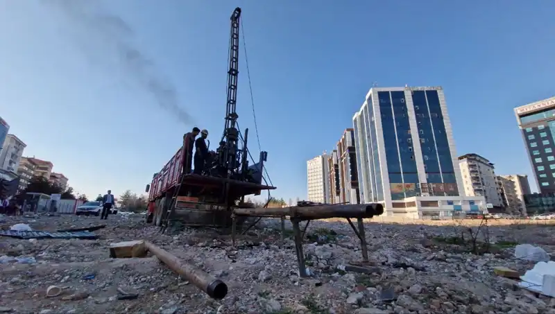 Galeria Sitesi'nde İlk Kazma Vuruldu: Tarihi Kazılar Başladı!