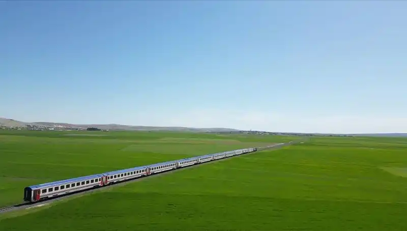 Diyarbakır Ekspresi ile Gezi Yolculuğunuz Başlasın: İlk Durağı Malatya!