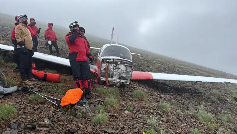 Türk Pilotunun Düşen Uçağı: Hayatını Kaybedenler ve Kurtulan Yolcu