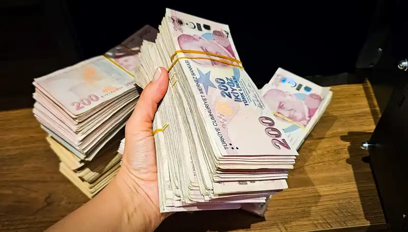 Türkiye’deki Mevduat Miktarı 12 Trilyon Lirayı Geçti: Ekonomik Gelişmeler