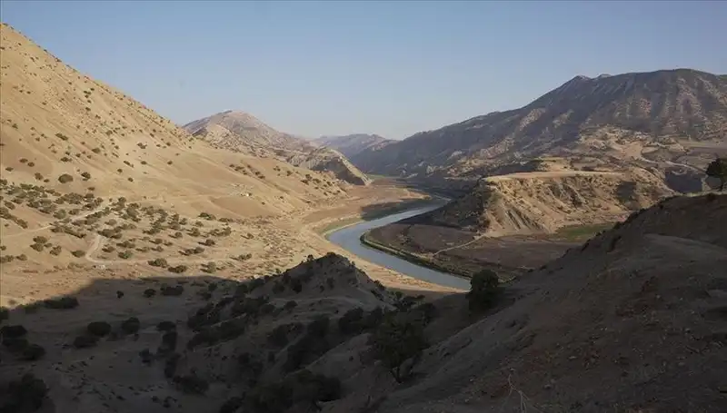 Tahran'da Su Krizi: Su Tüketimini Yüzde 20 Azaltma Zorunluluğu!