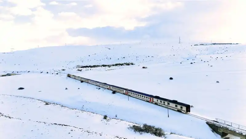 Turistik Doğu Ekspresi ile Kışın Beyaz Masalına Doğru Yolculuk