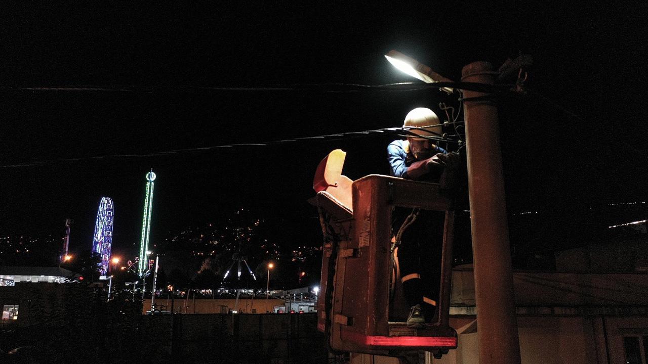 Elektrik Kesintilerine Karşı Yılbaşında Da Görev Başıydılar