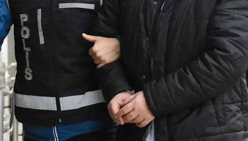 Sosyal Medyada Kadın Profiliyle Gerçekleşen 500 Milyonluk Dolandırıcılık Olayı: 12 Şüpheli Tutuklandı