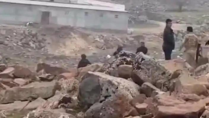 Diyarbakır'da Taşlı ve Silahlı Kavga! Üzücü Sonuçlar Ortaya Çıktı