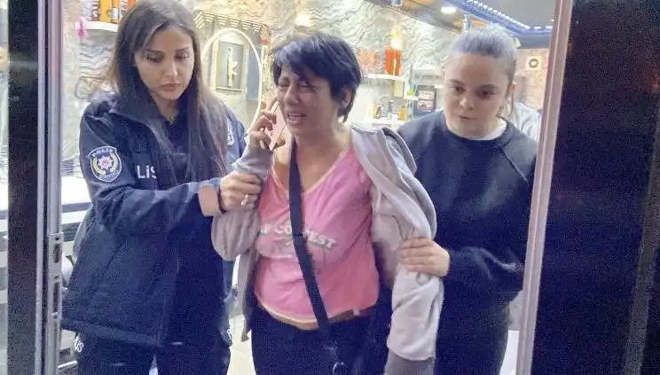 İstanbul'da Polise "Köpek" Deyip İten Kadına Adli İşlem Başlatıldı