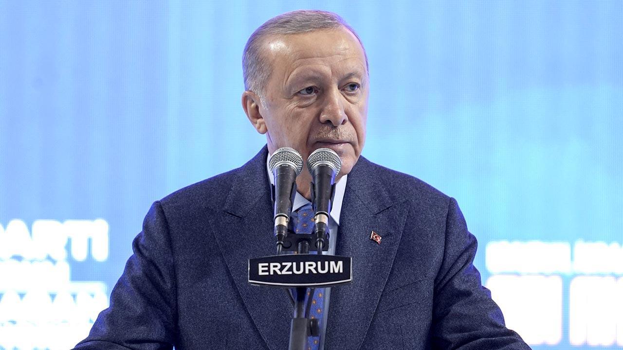 Cumhurbaşkanı Erdoğan: Türkiye Bölgenin Kilit Ülkesi Olarak Öne Çıkıyor