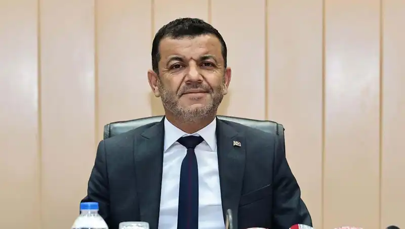Bülent Nuri Çavuşoğlu: CHP Kurultayı'nın Dinamik Divan Başkanı Hakkında Her Şey