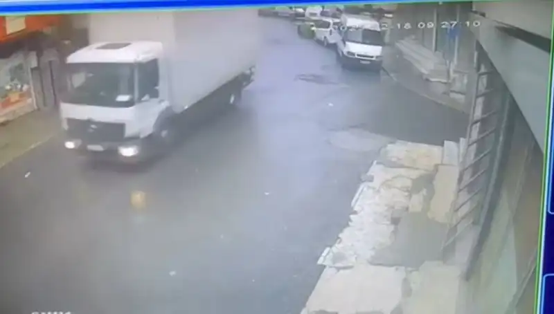 Sahte Polis Çetesi 1,7 Milyon Liralık Gasp Yaptı: Ekiplerin Müdahalesi İle Ortaya Çıktı