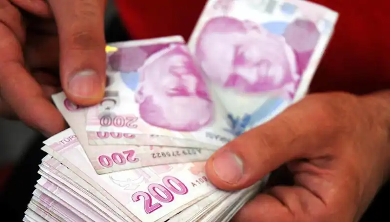Emeklilere 1000 TL Bayram İkramiyesi Uygulaması Hakkında Son Gelişmeler
