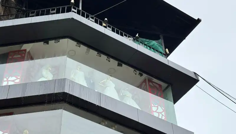 Giyim Mağazasında Korkutan Yangın: Alışveriş Cennetinde Panik Anları
