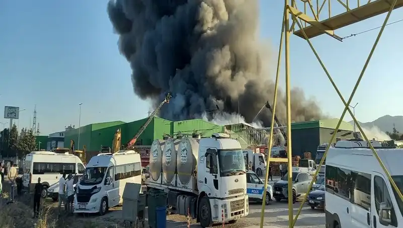 Gönen'deki Fabrika Yangını: İşçilerin Kimlikleri Belirleniyor!