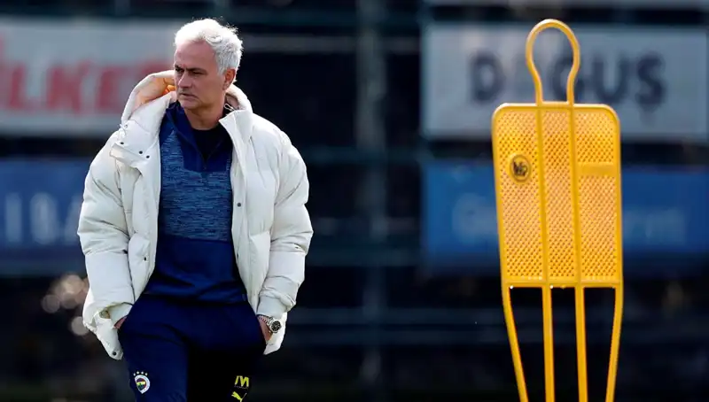 Mourinho'nun Bir Numarası Var: Futbolda Devrim Yaratan Strateji