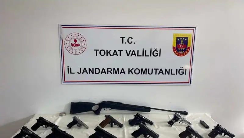 Tokat’ta Kaçak Silah Ticareti Çökertildi: İki Şüpheli Tutuklandı