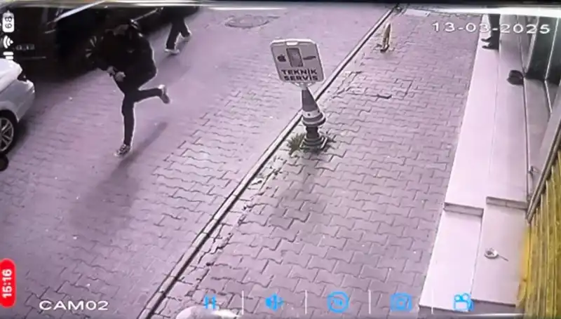 İstanbul’da Çıkan Silahlı Saldırıda Bir Kişi Yaralandı