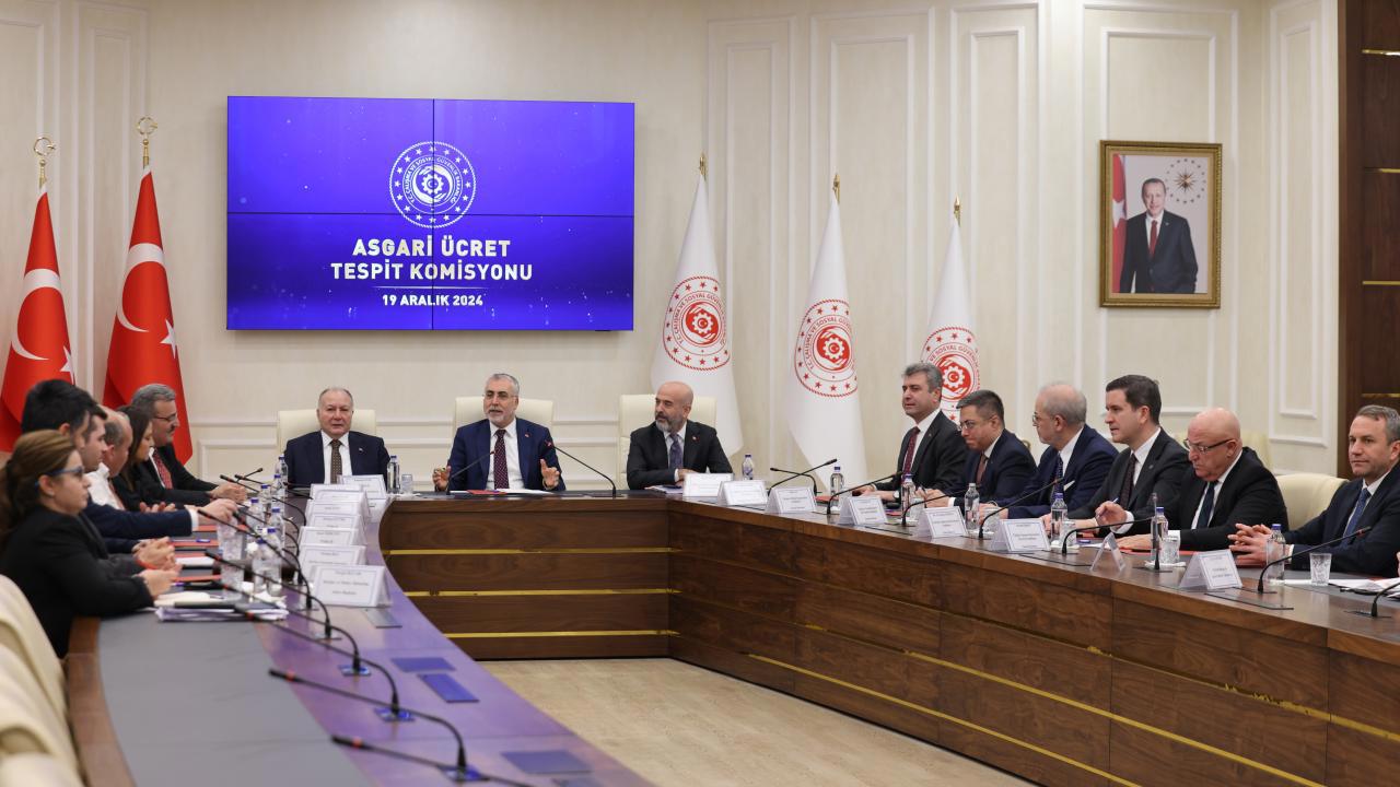 Asgari Ücret Belirlenirken Anlaşma Sağlanamadı