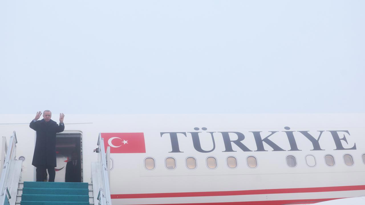 Cumhurbaşkanı Erdoğan Mısır ziyareti için Kahire'ye gitti