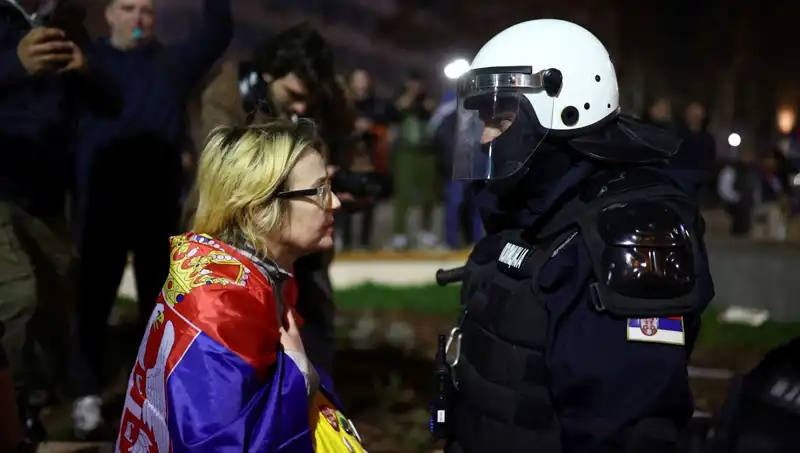 Sırbistan'da Protestolara Sonik Silah Kullanımı: Muhalefet AİHM'e Başvuruyor